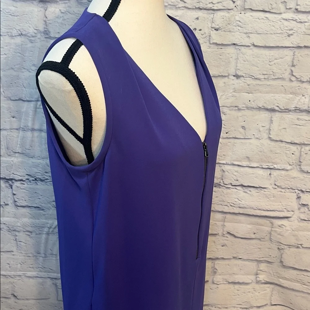 Trina Turk Sleeveless Dress V-neck Front Zipper Purple Size 4